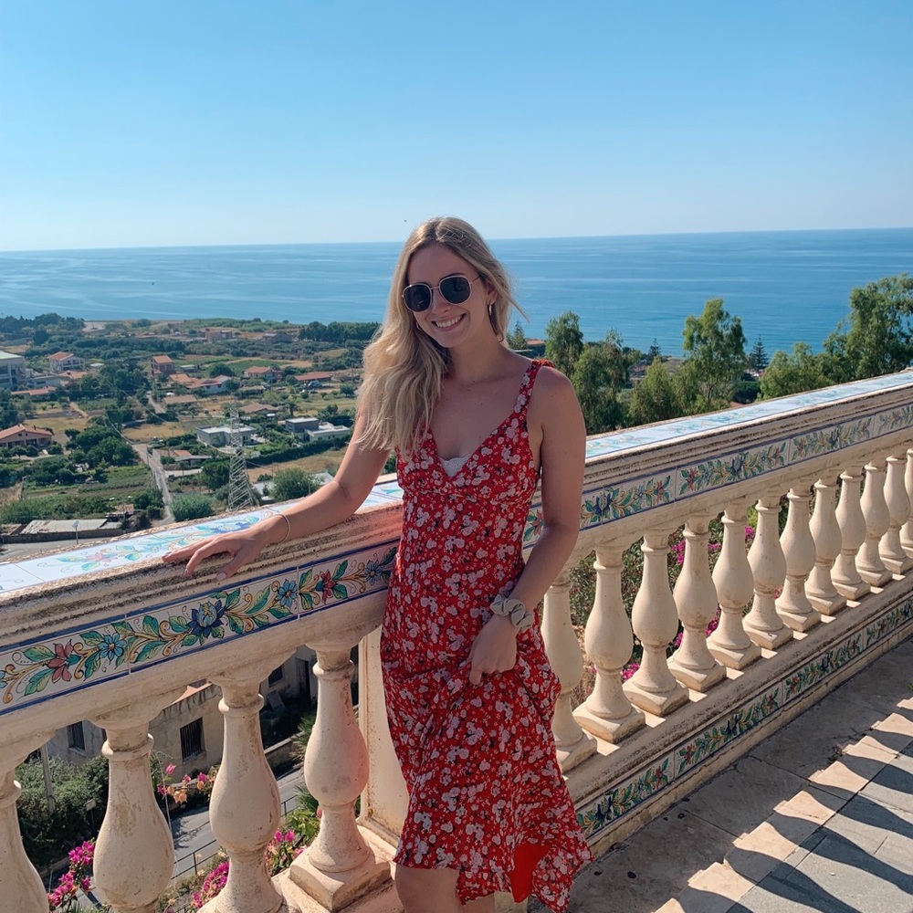 Meet your Posher, Samantha